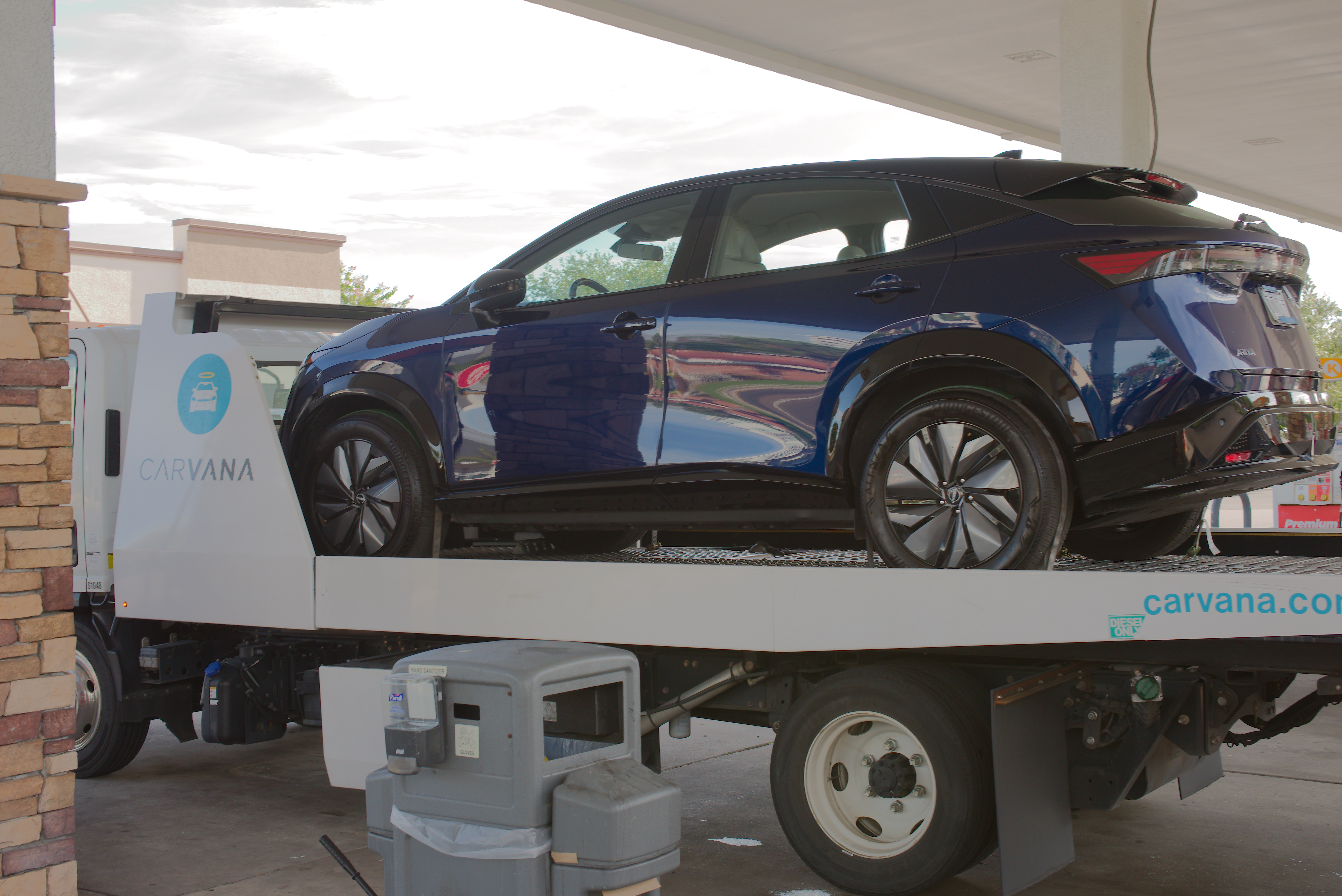 Who should use Carvana?