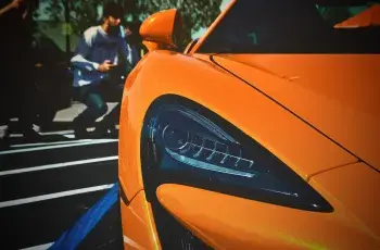 orange car light