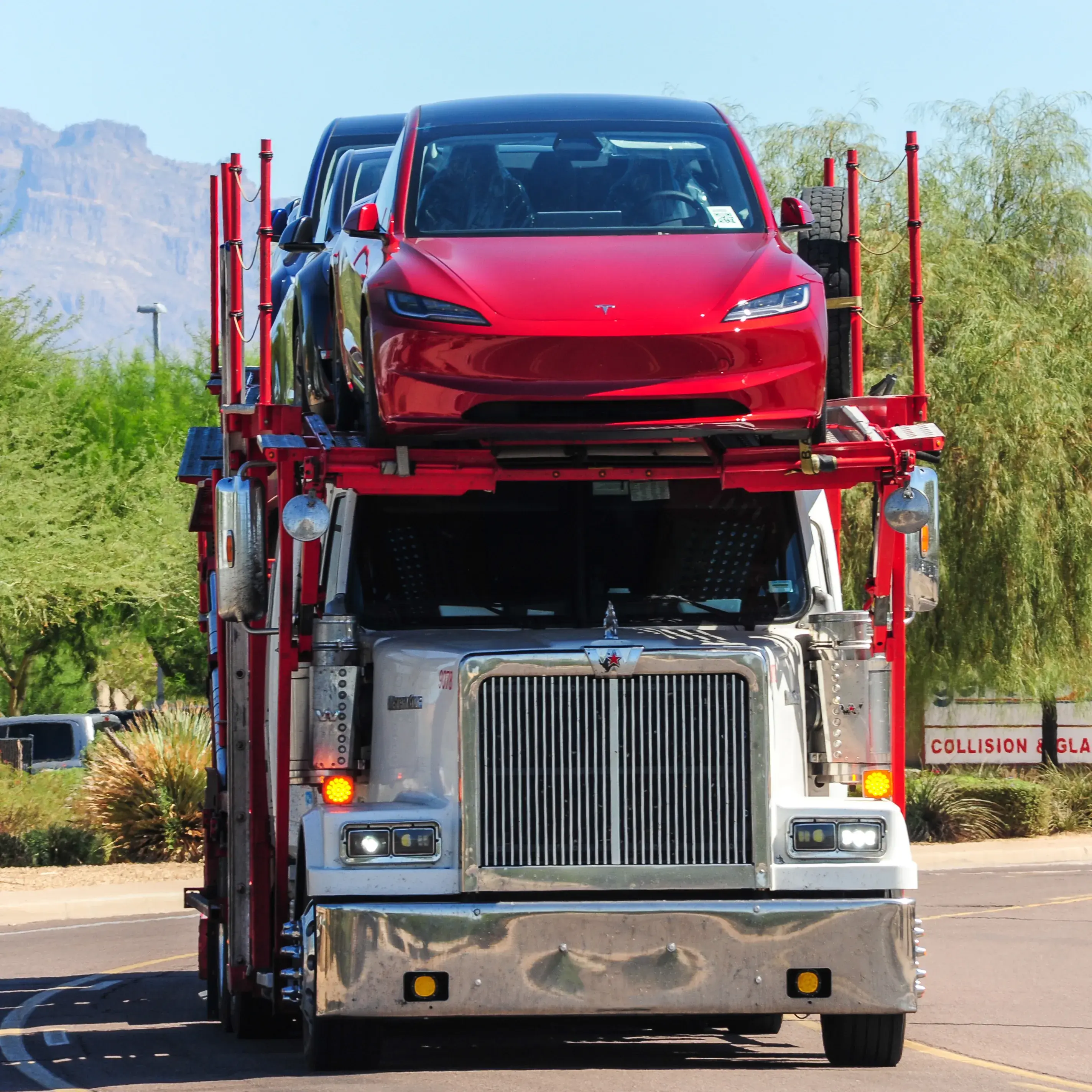 Car transport to Los Angeles with open transport 