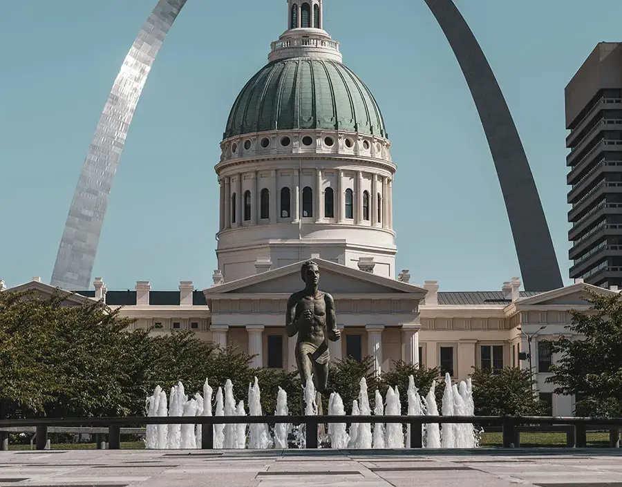 Why Should you Choose SGT Auto Transport for Car Shipping in Saint Louis, MO?