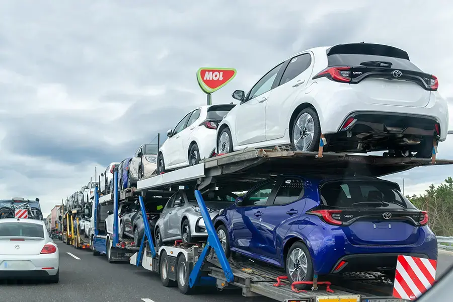 How Much Does It Cost to Ship a Car from Wisconsin to Arizona?